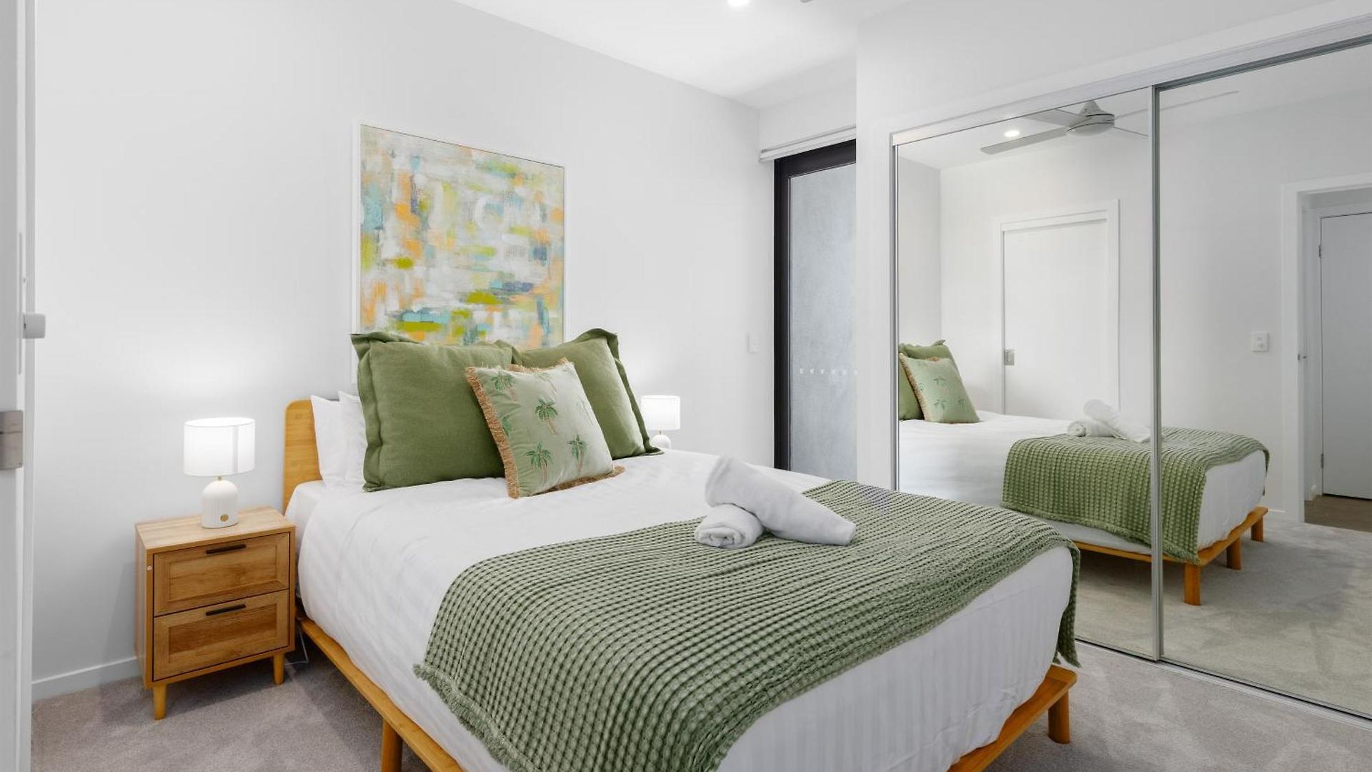 Spacious Panoramic 2br Apartment, Parking And Views *
