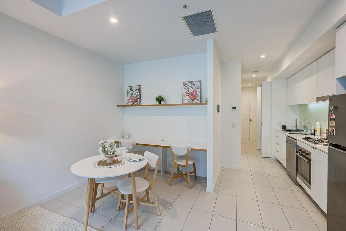 Modern 1br Retreat - Pool, Gym, Parking - Walk To South Bank Apartment Brisbane