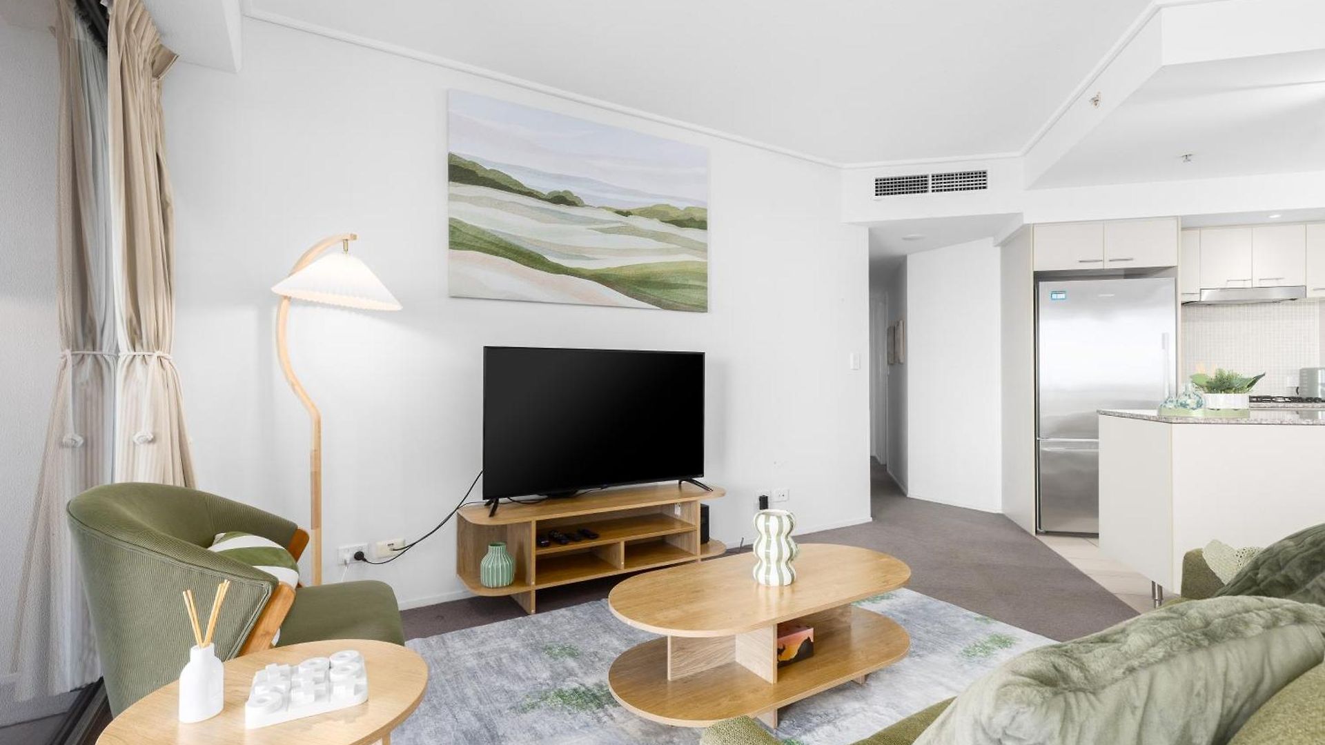Apartment Oaks Panoramic 2br With Pool, Parking, Gym
