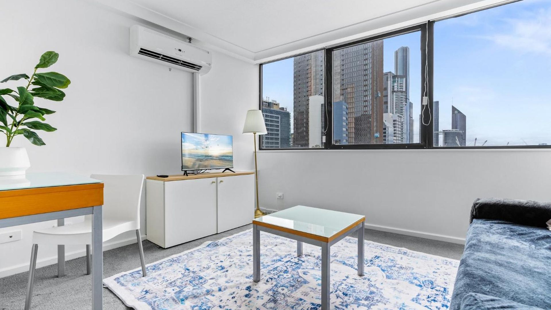 Bright Inner-city Near River View * Brisbane