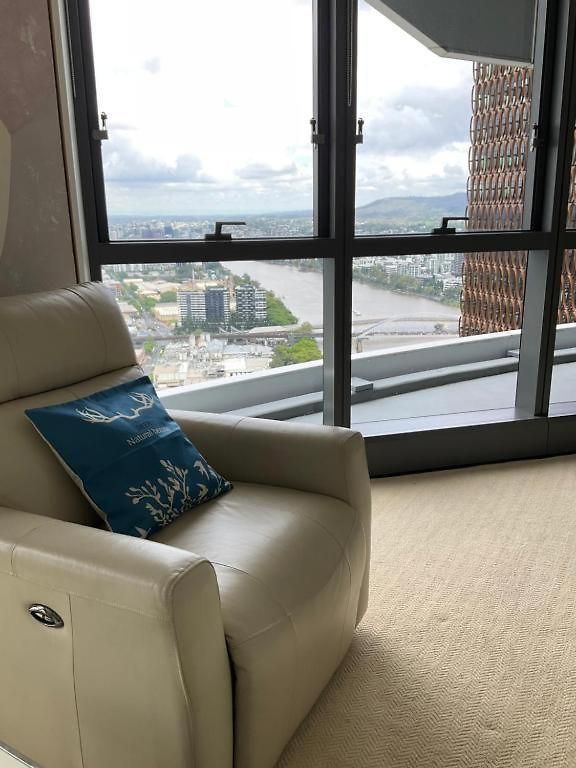 Modem Two Bedroom In Inner Cbd * Brisbane