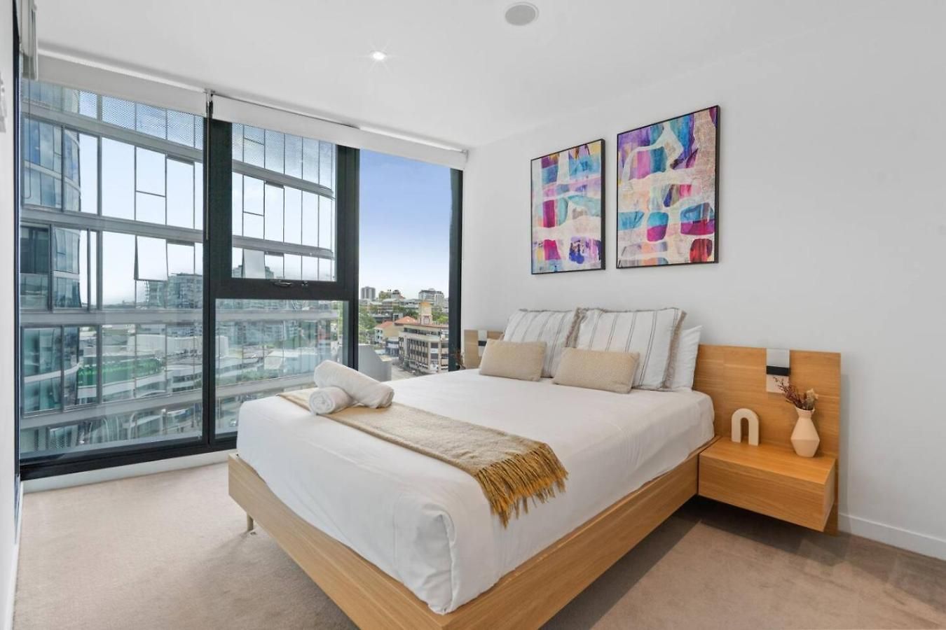Apartment Style Infinity Pool Gym Chic 1 Bedroom Brisbane
