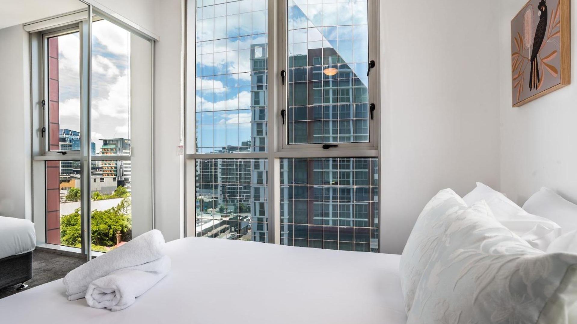 Fortitude Valley Escape With Pool, Gym & Parking Brisbane