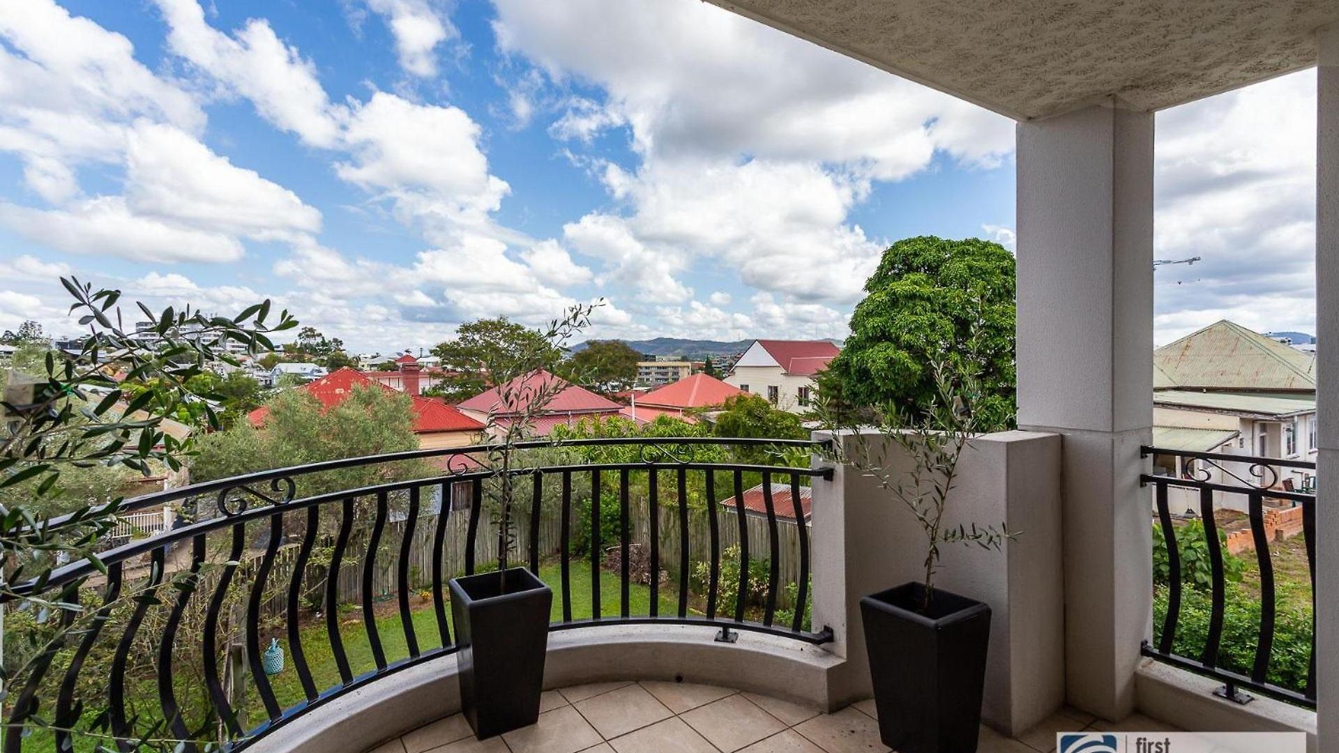 Southbank Parkside Two-bed Apartment
