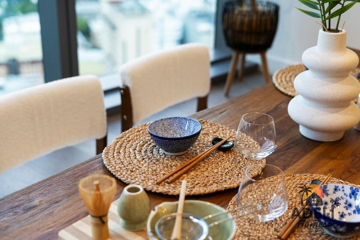 Tokyo Calm Elegant Cbd Escape At Queen's Wharf