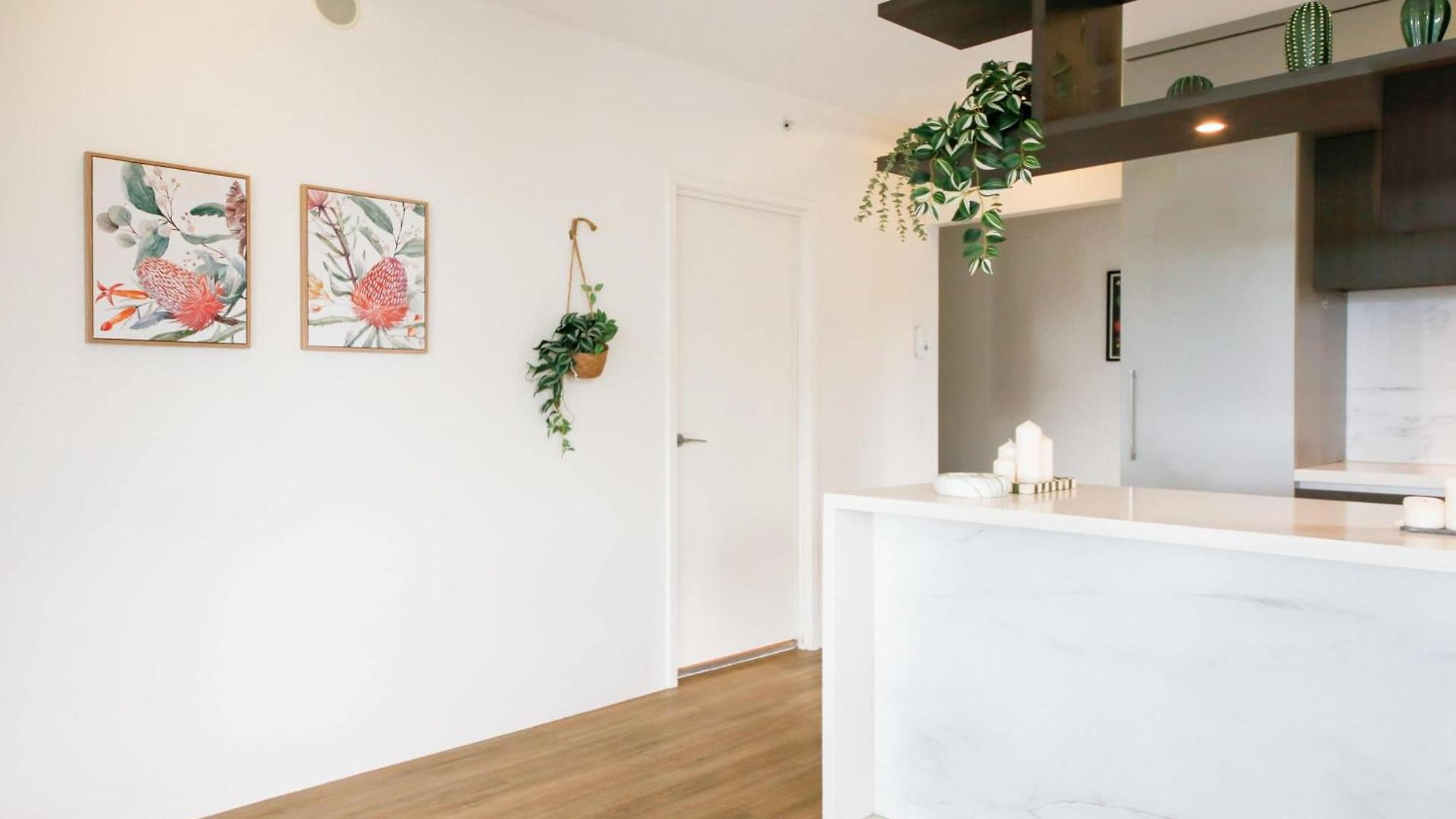 Apartment Family-friendly 2brwalk To River & Shops Pool&gym *