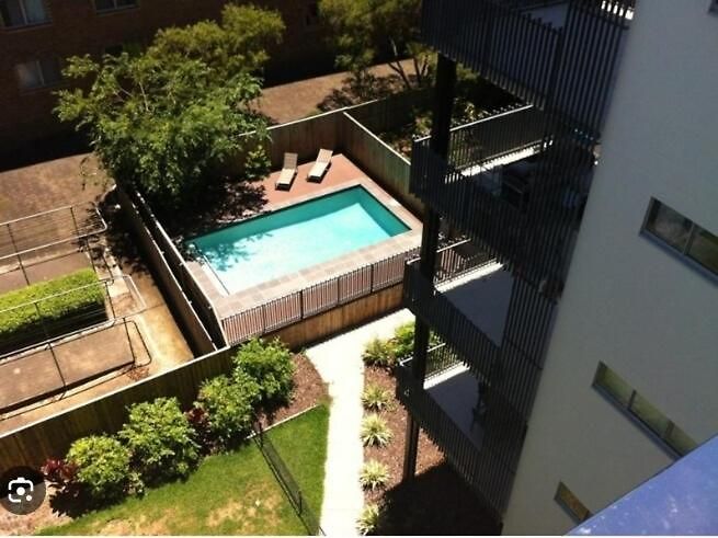 Apartment Views, Modern 2br, Balcony & Pool