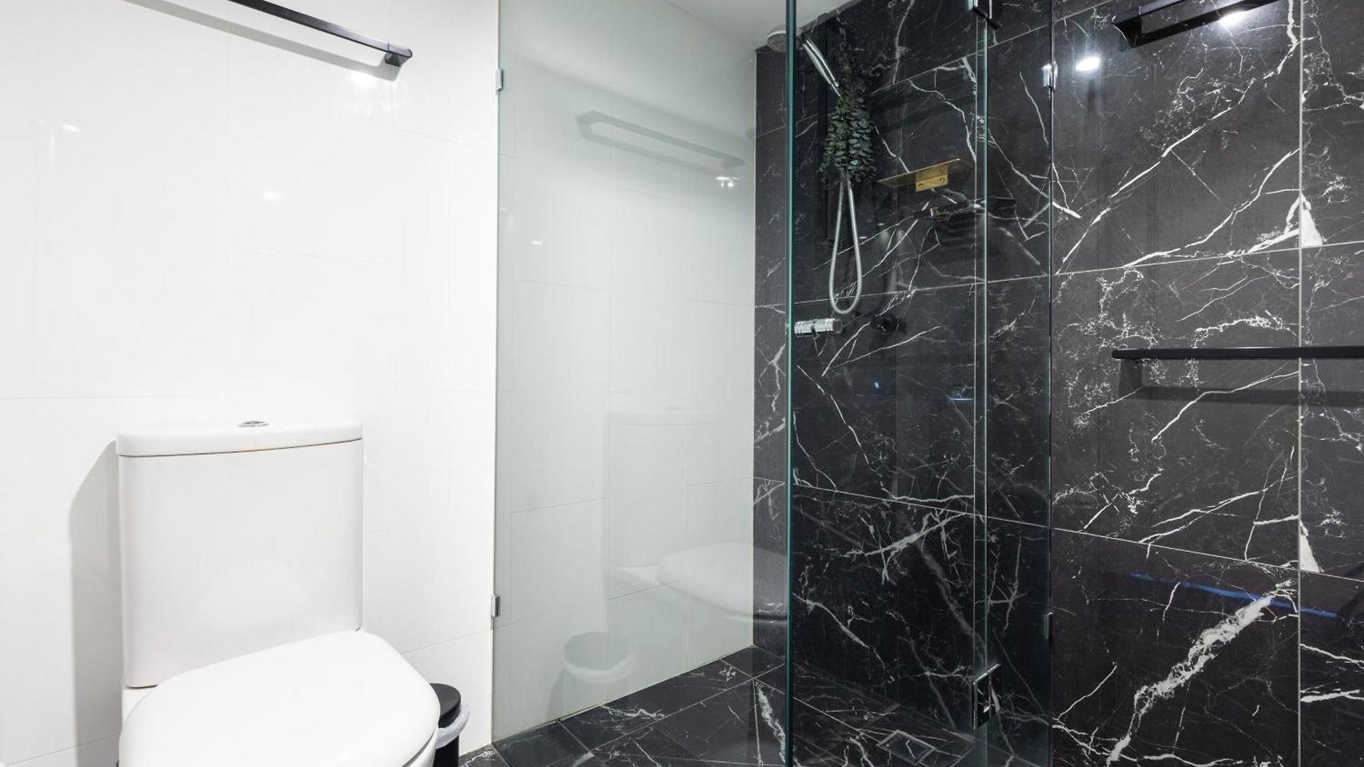 Stylish 2br Cityside With Pool, Gym And Parking Apartment Brisbane