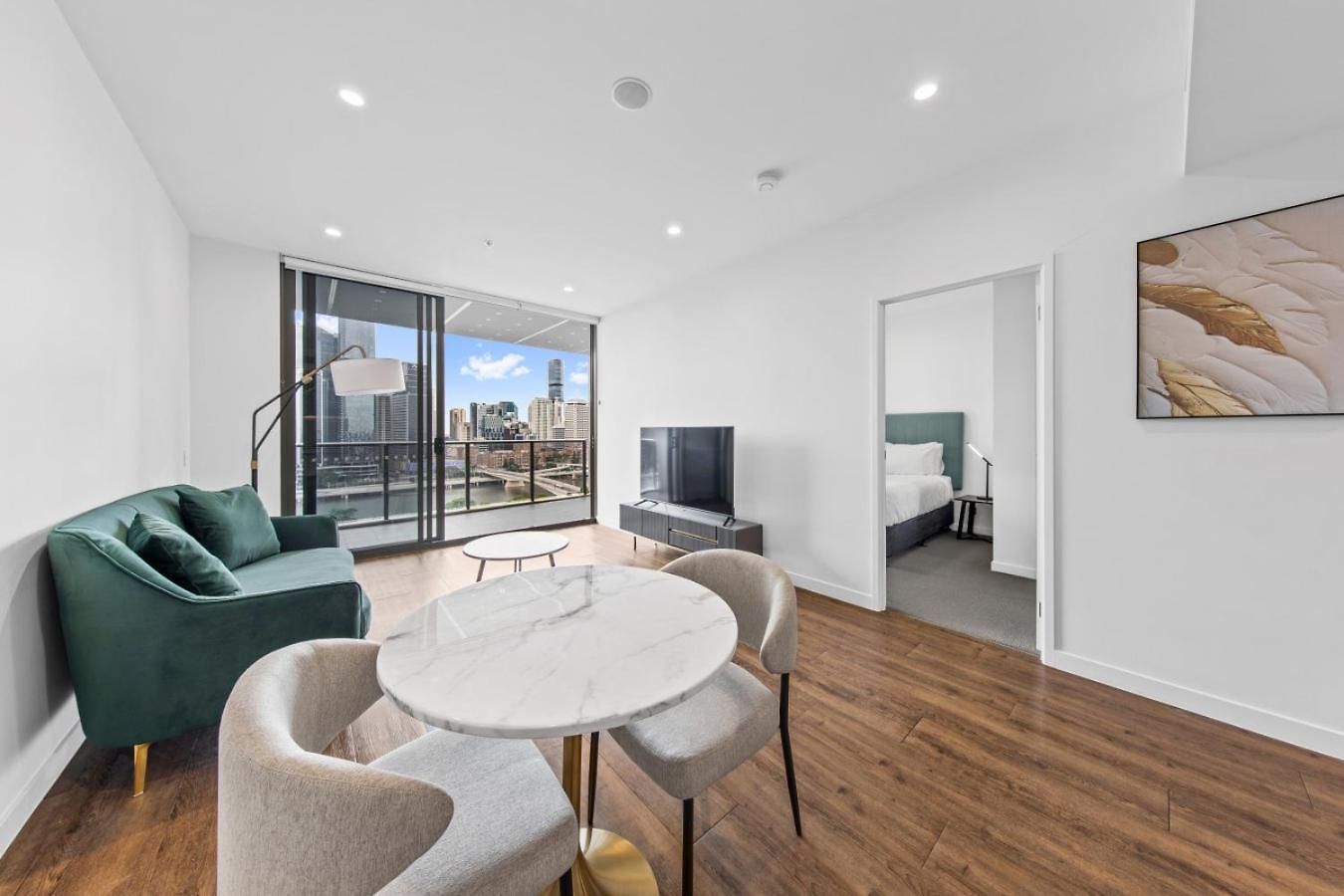 Premium 1 Bedroom In South *