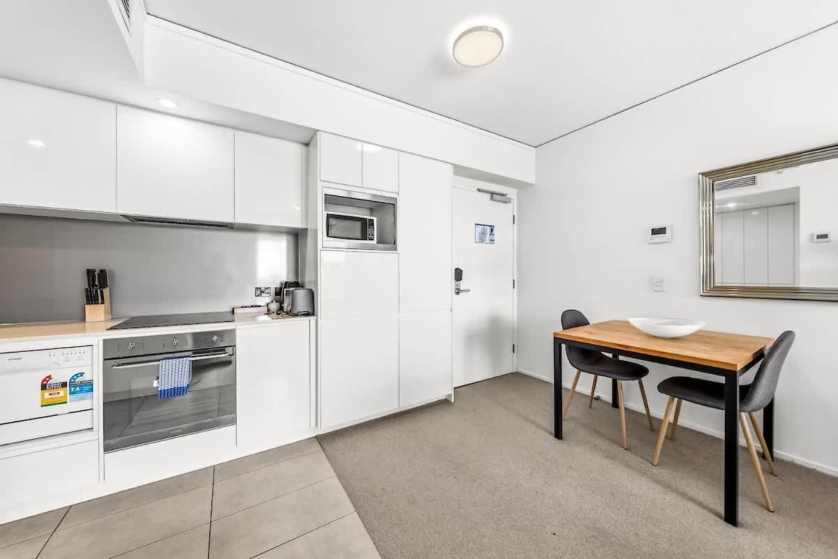 Belise - Executive 8th Floor For 2 Apartment *