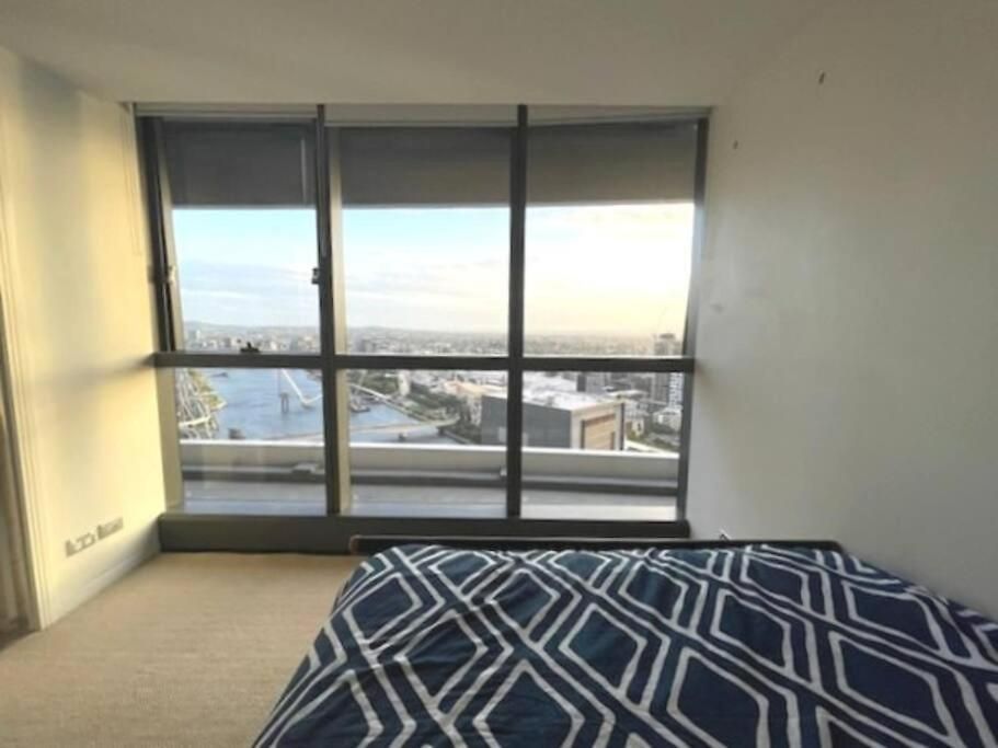 Apartment Modem Two Bedroom In Inner Cbd Brisbane