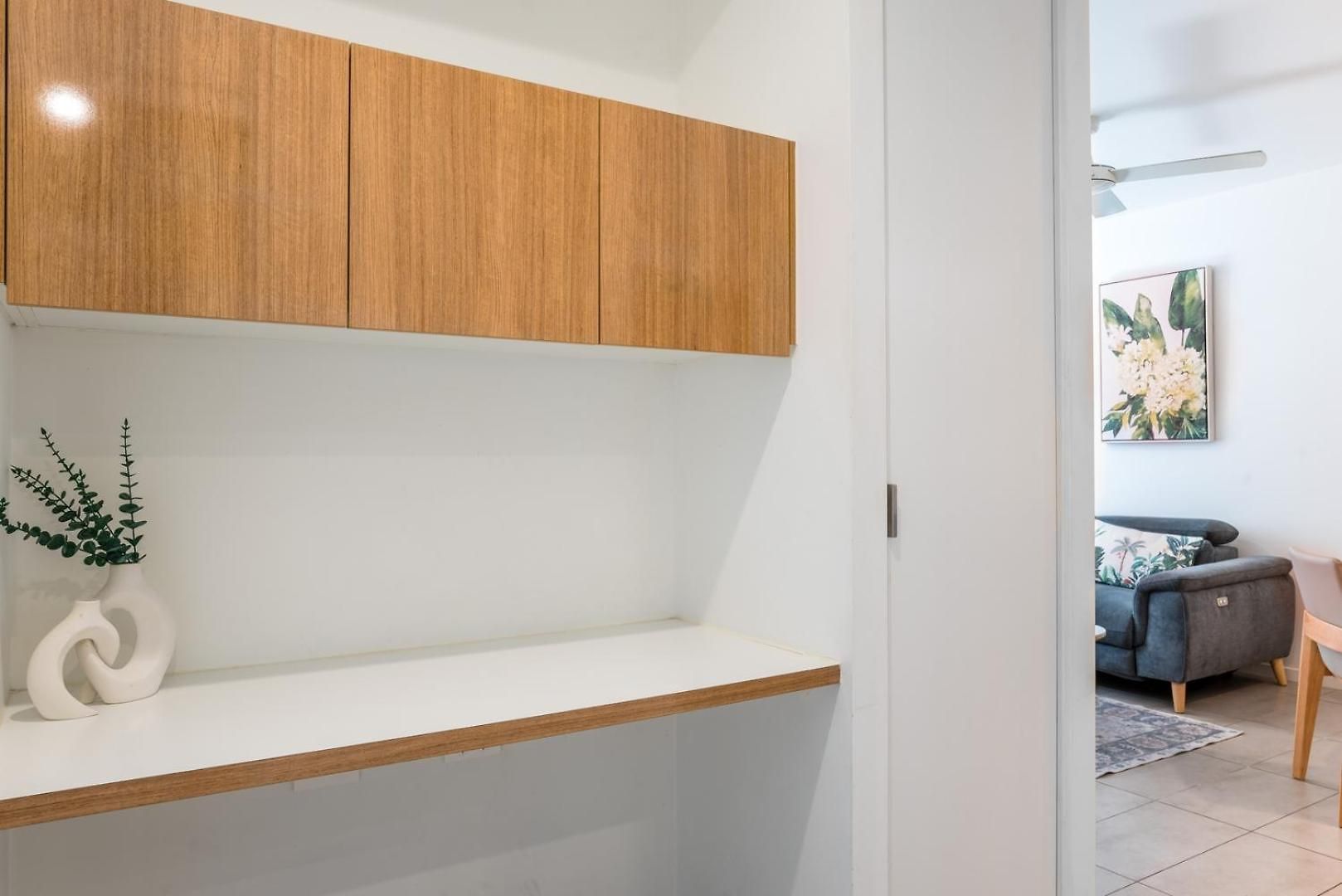 City-center Cozy 2bdr With Parking