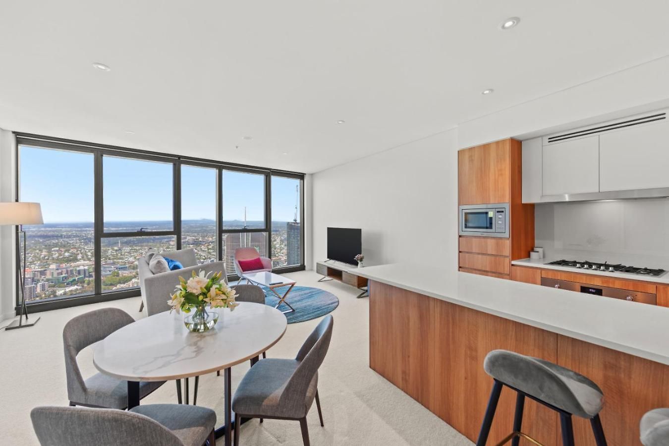 Luxury 2bedroom Sky High With Panoramic View Apartment *