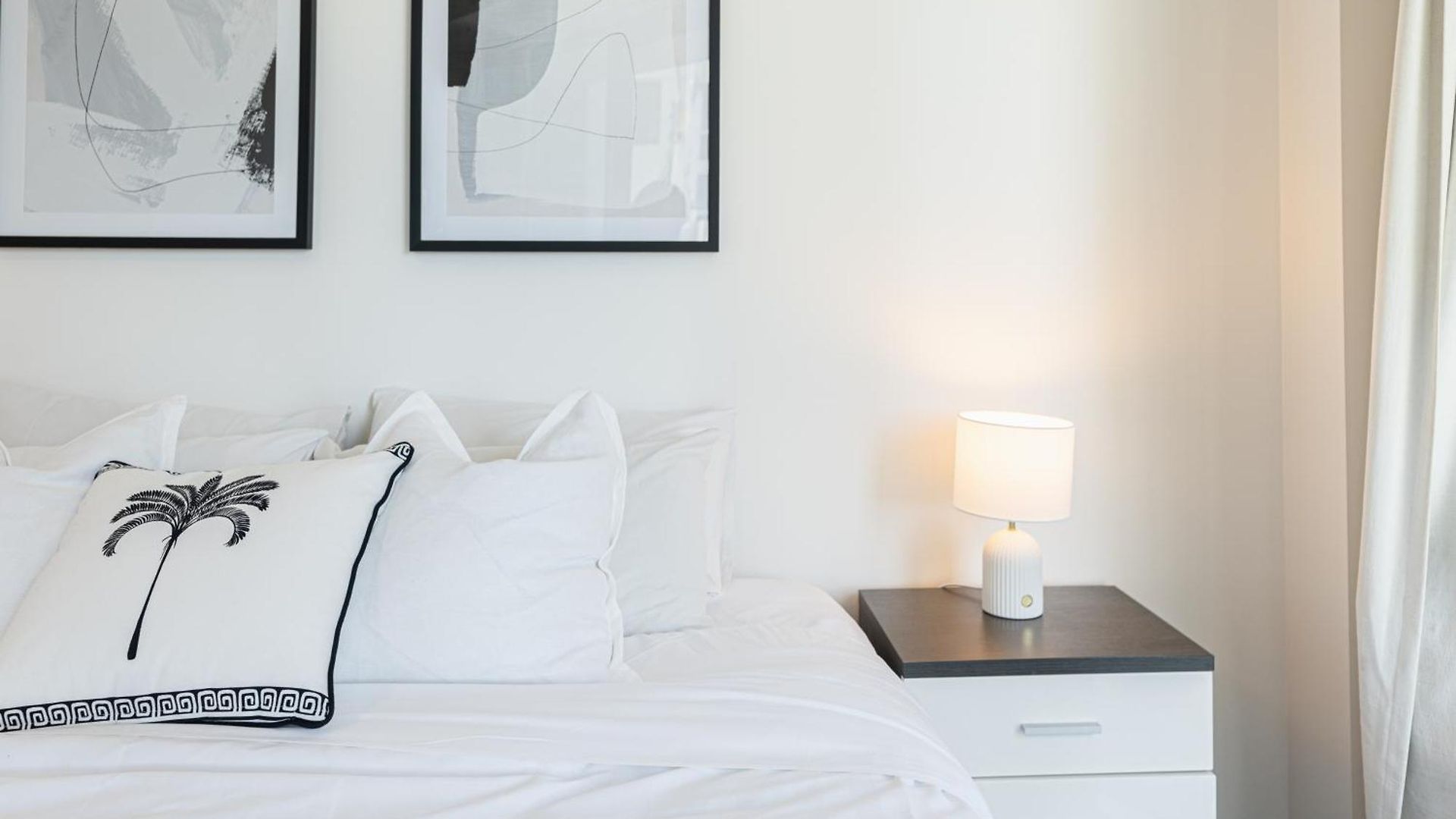 Oaks Luxury 2br With Pool, Gym And Parking Apartment Brisbane