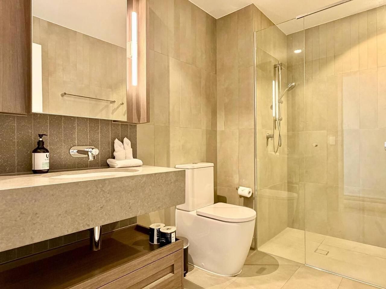 Luxury 3-bedroom With And River View * Brisbane