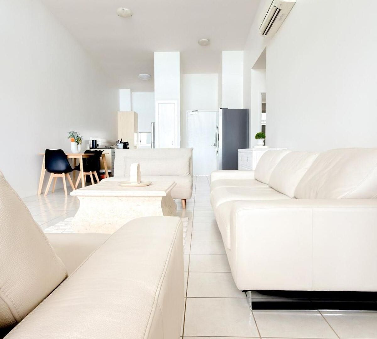 South Bank Penthouse - Streets Access - Free Parking Apartment