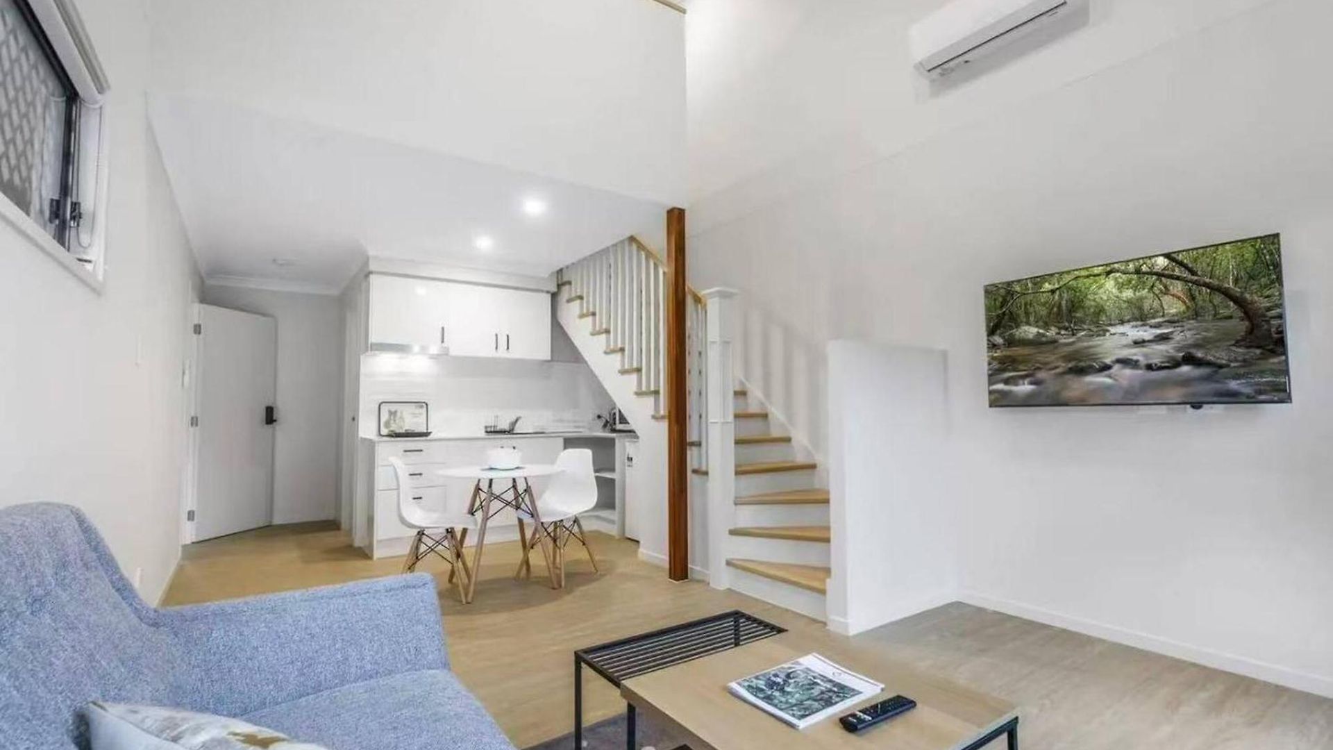 Cozy Sunnybank Base - Unit 3 | Near Shops & Eats Homestay *