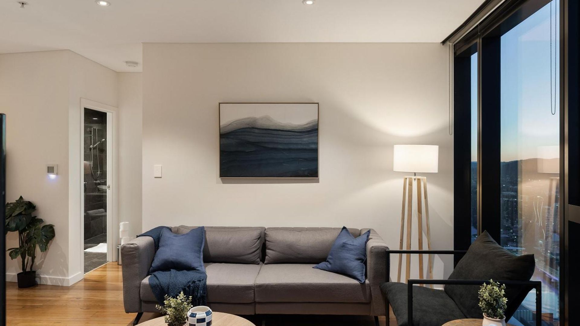 Apartment Skytower 72nd Floor 3br With Parking, Pool And Gym Brisbane