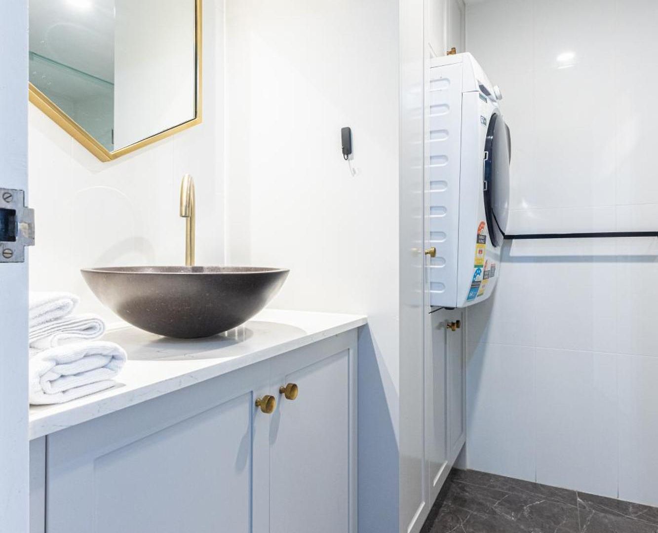 Stylish 2br Cityside With Pool, Gym And Parking Apartment *