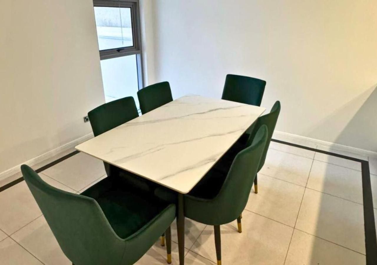 Sophisticated 3br At Apartment *