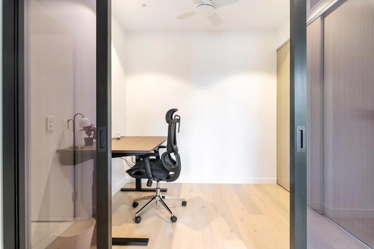 Apartment Gorgeous 3br With Study Overlooking Bne River *