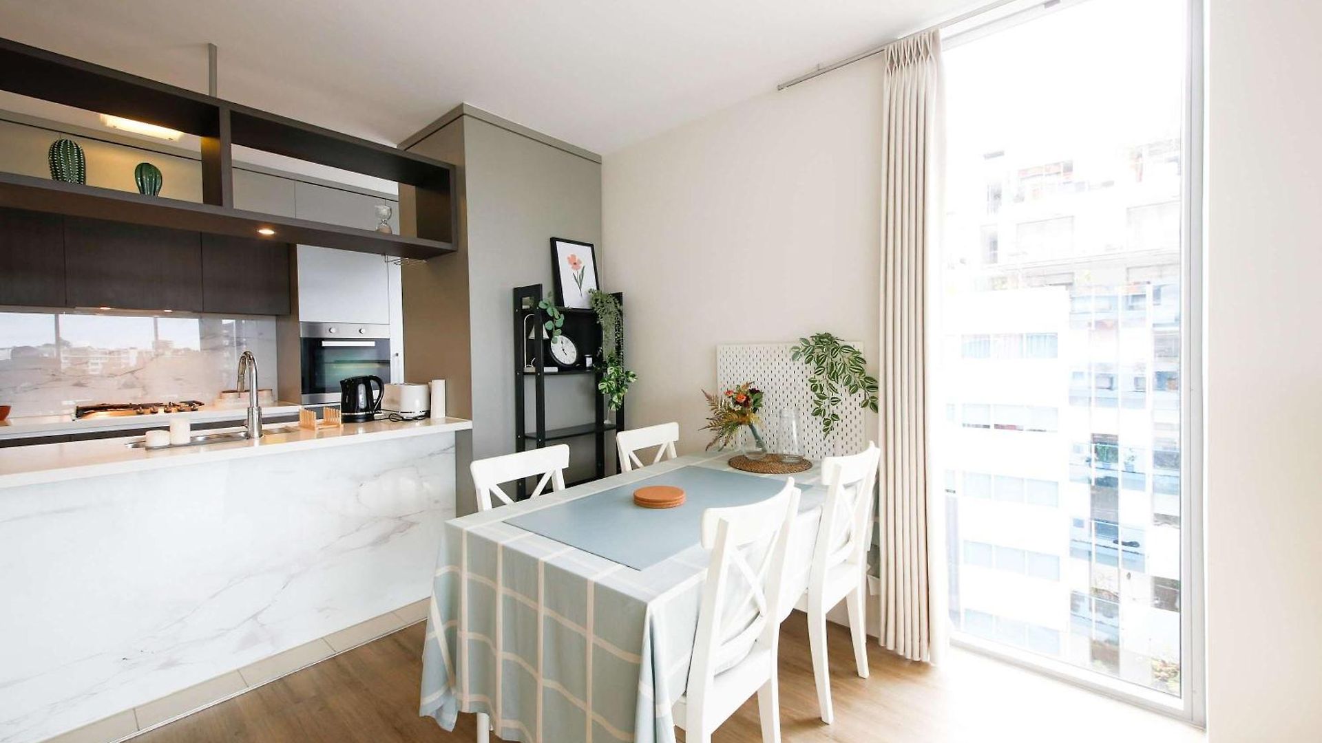 Family-friendly 2brwalk To River & Shops Pool&gym *