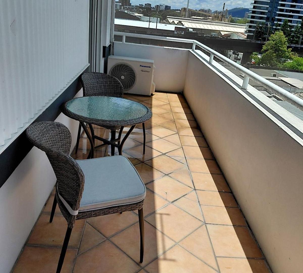 Riverfront Duplex With Unbeatable Connectivity