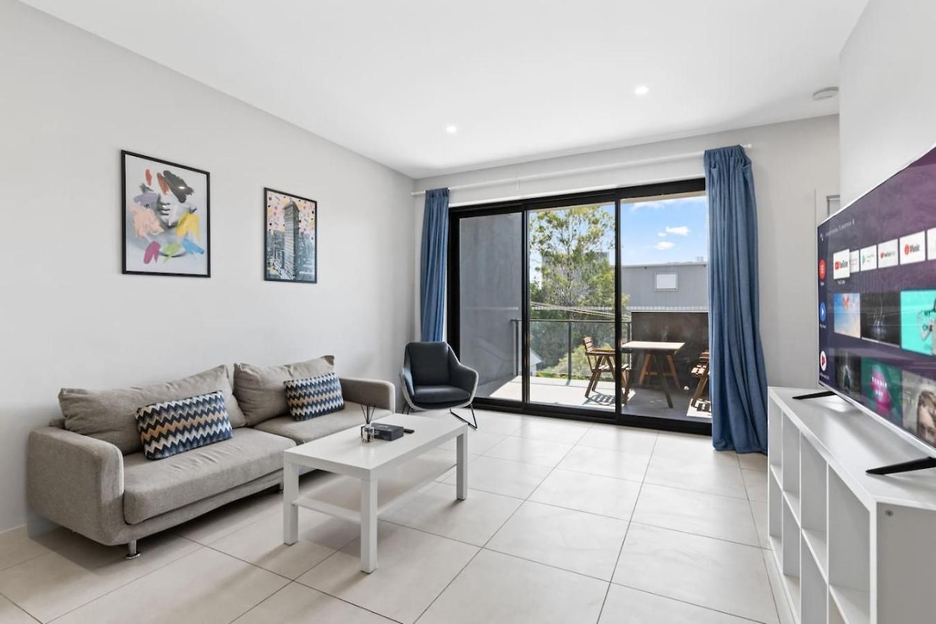 Modern 2br Easy Access To Everywhere Apartment
