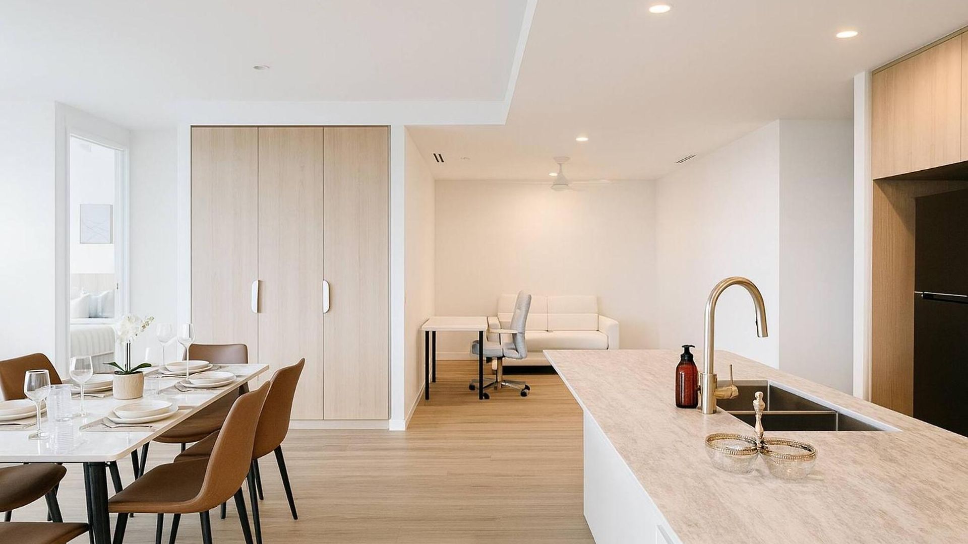 Milton Oasis Level 16- Luxury Near Milton Station * Brisbane