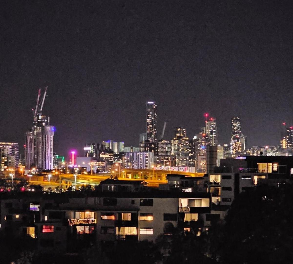Views, Modern 2br, Balcony & Pool