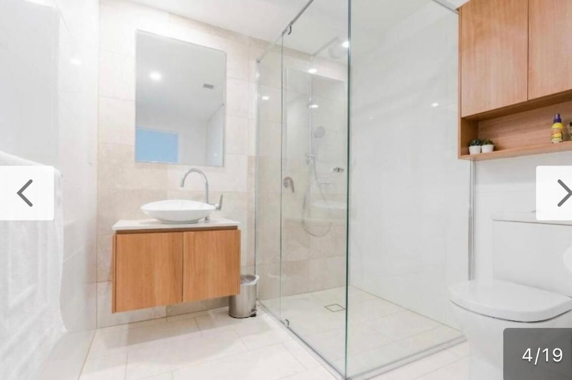 Skyrise Upper Floor Infinite Pool * Brisbane
