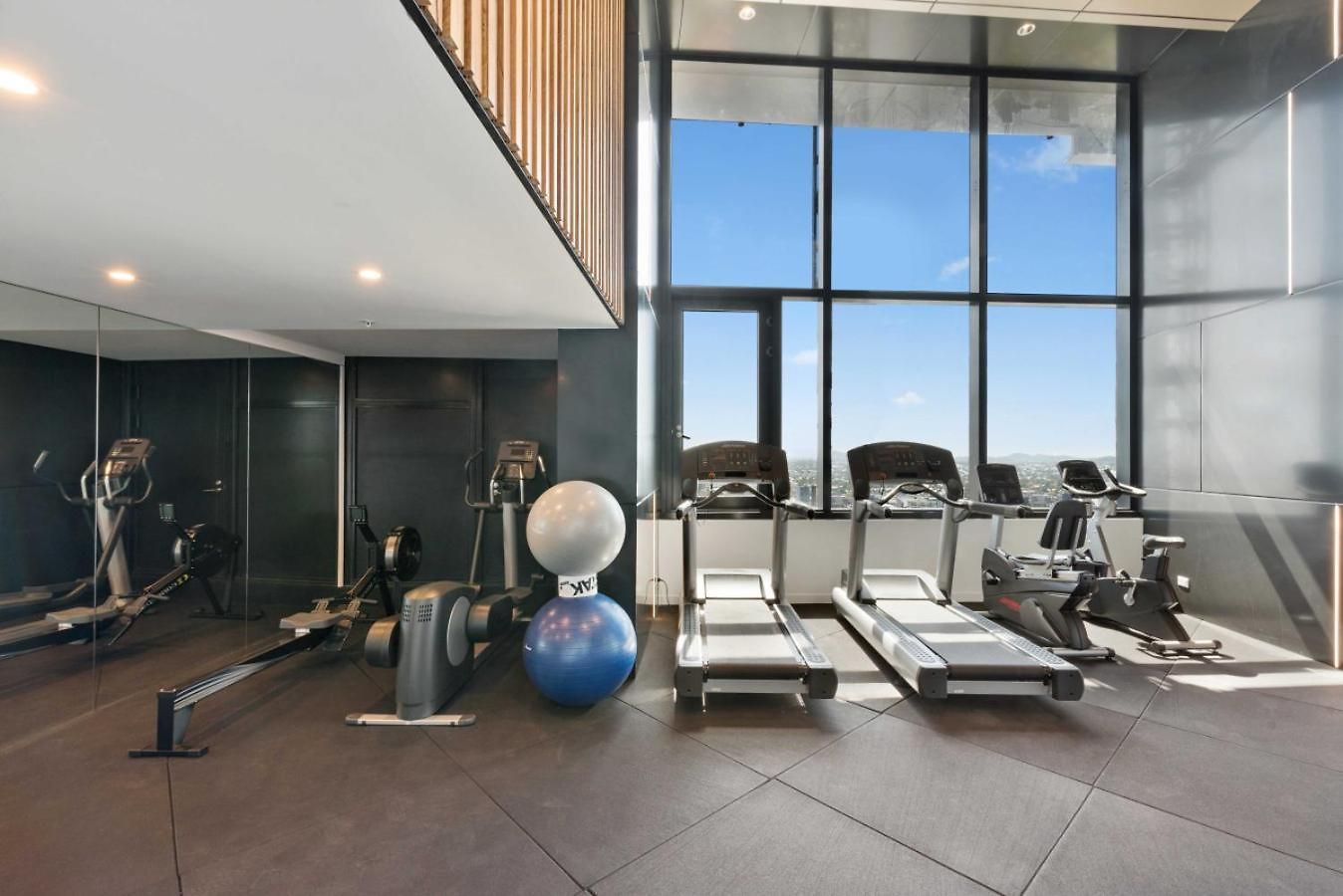 1 Bedroom Sky High Escape With Stunning Views Brisbane