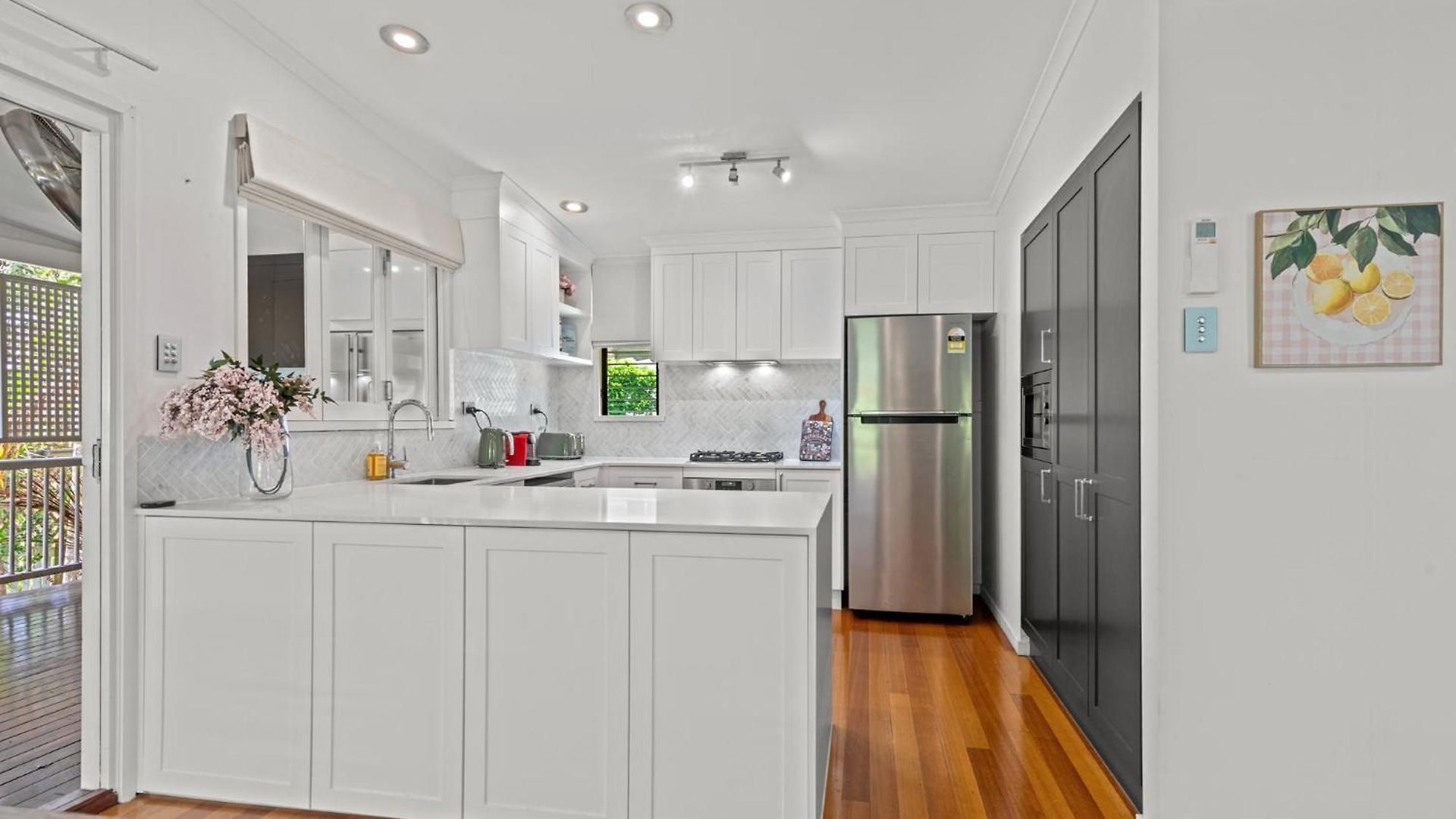 Thomas Street Kangaroo Point *
