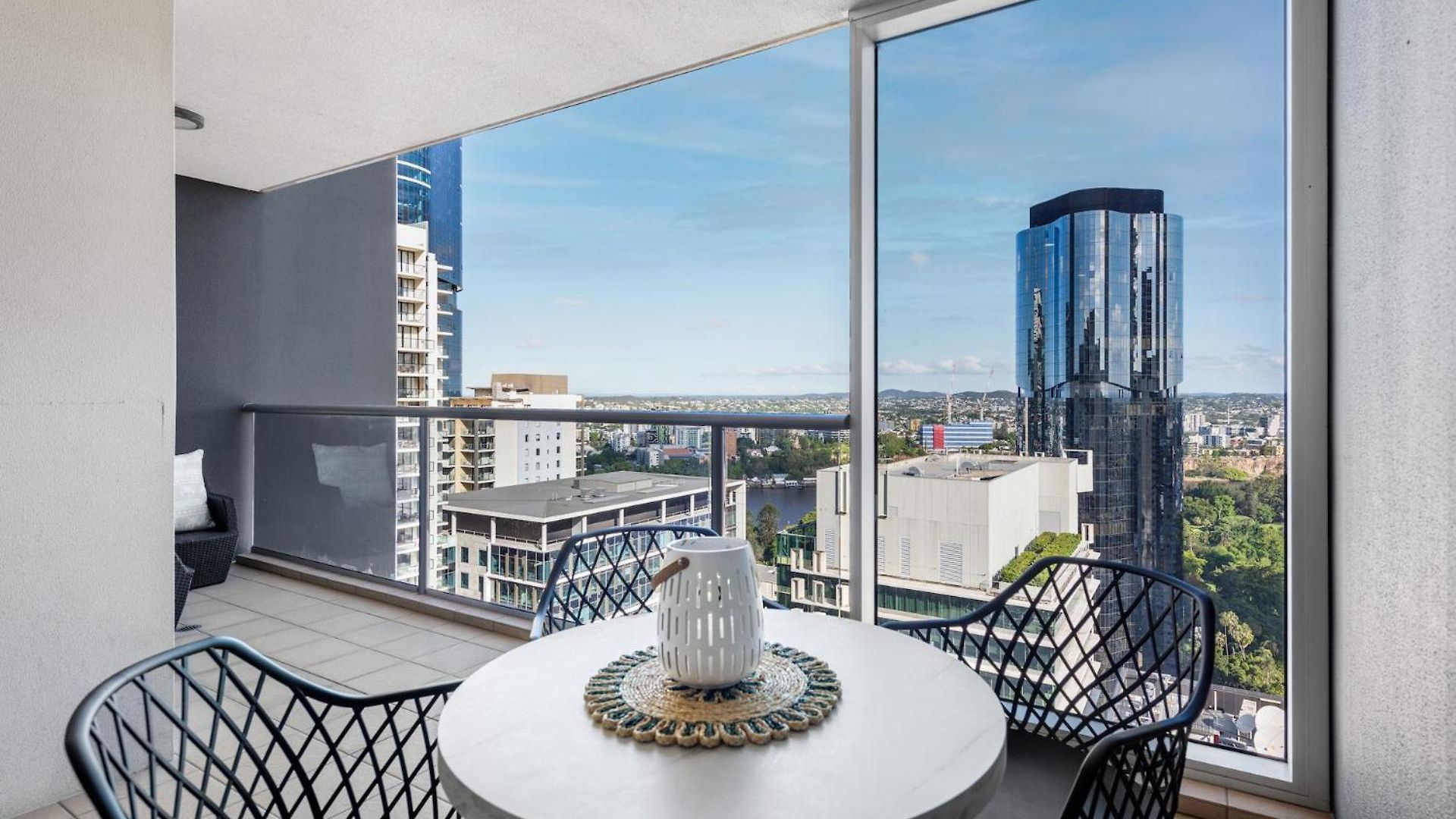 Modern On Mary 1 Bedroom, 1 Bathroom, 1 Car, Views! Apartment Brisbane