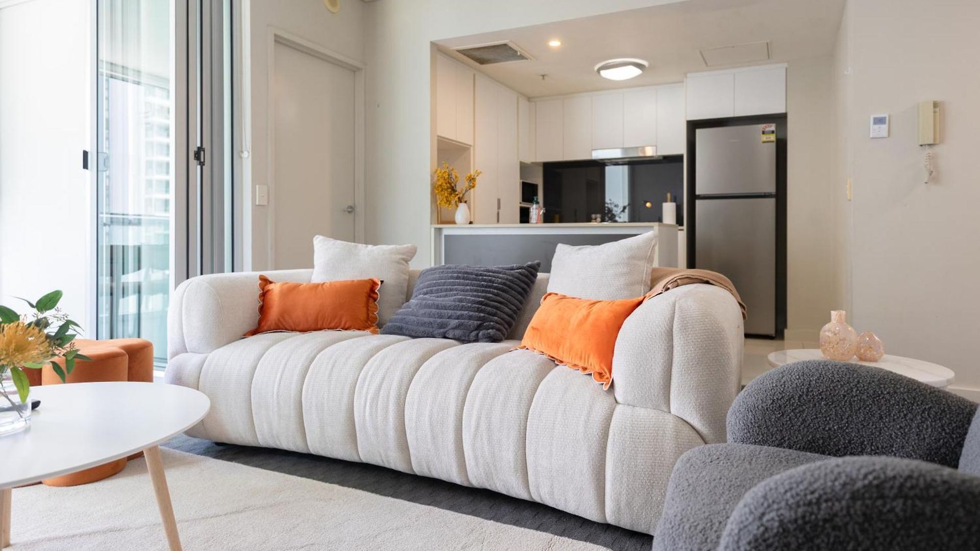Oaks Gorgeous 2br With Pool, Parking, Gym Brisbane