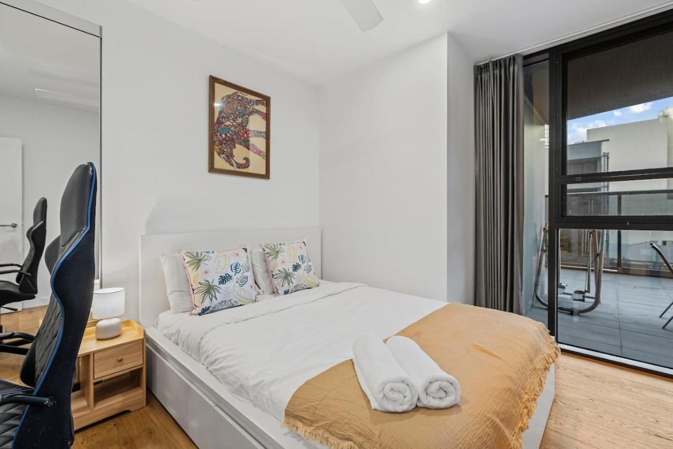Modern 3br In Sunnybank Pool And Gym Access *