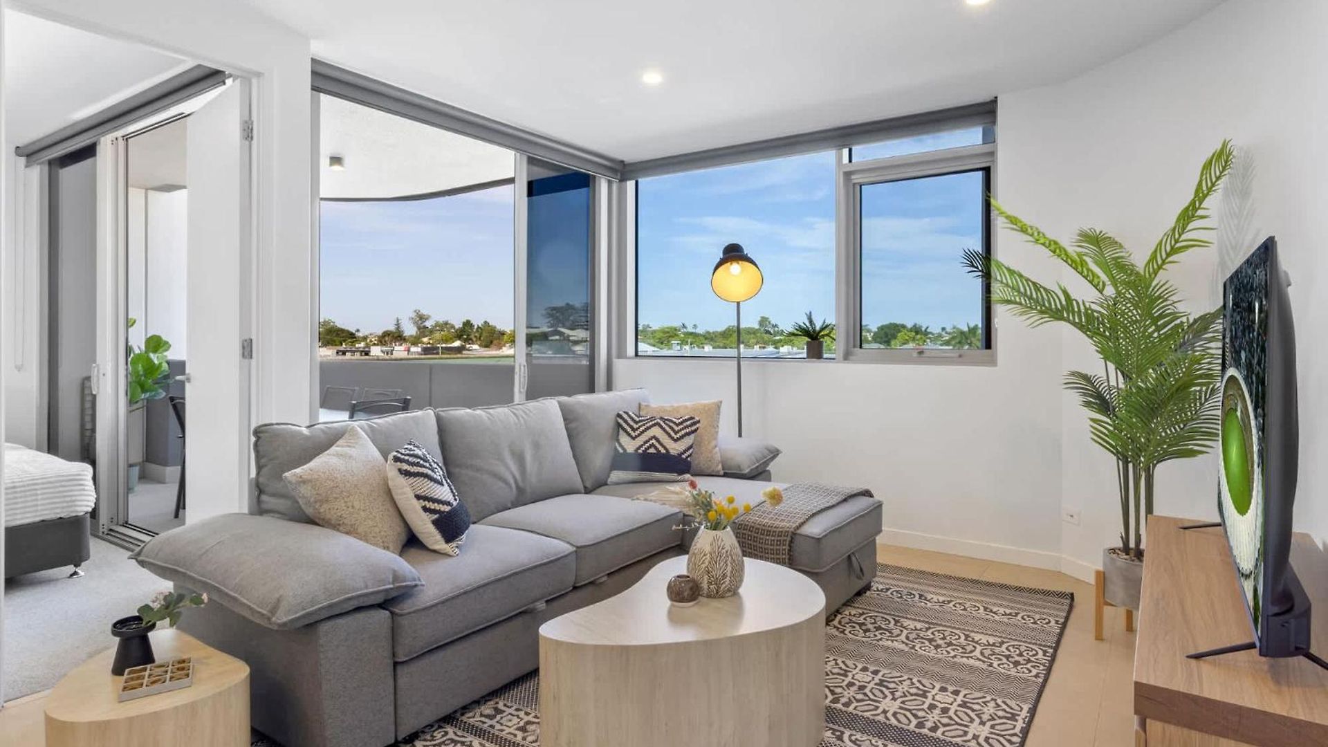Apartment Gabba Retreat - Rooftop Pool & Stunning View Brisbane