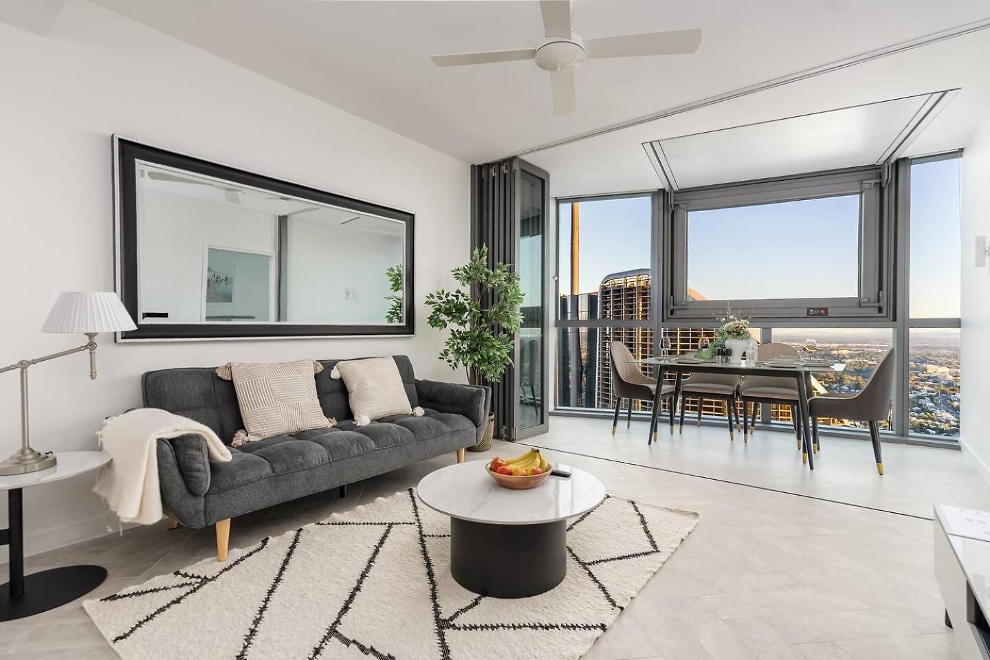 Apartment 1bedroom In Queens Wharf - Lv61 Sky