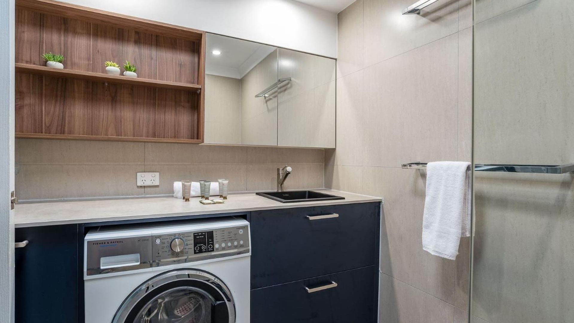 Pulse Hideaway Steps To Valley & Cbd * Brisbane