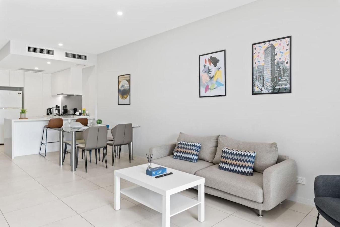 Modern 2br Easy Access To Everywhere Apartment *