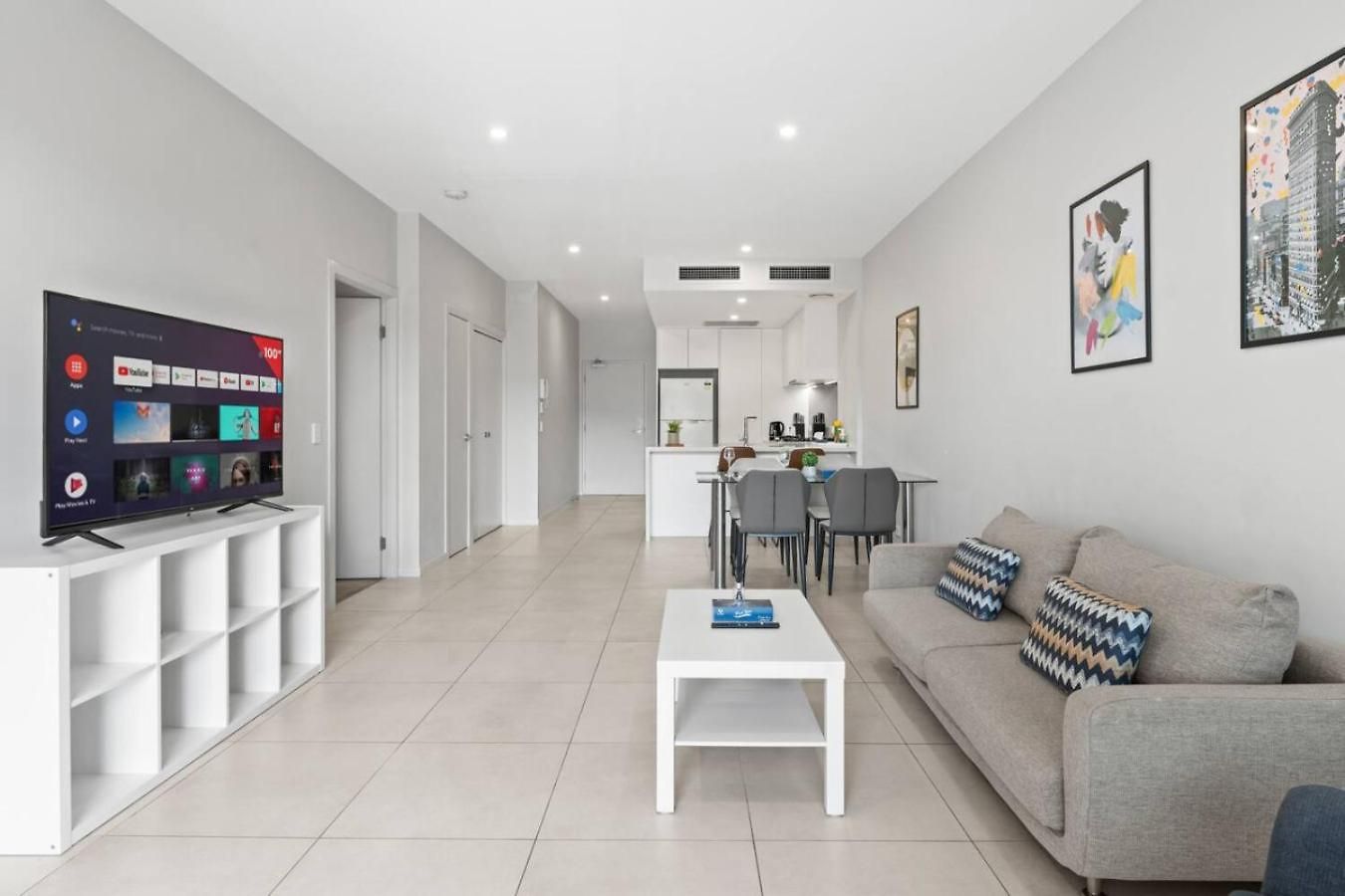 Modern 2br Easy Access To Everywhere * Brisbane