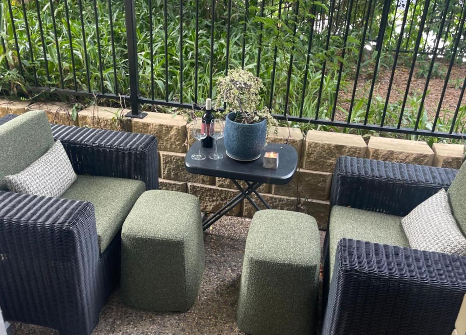 2 Bed Ground Flr Gaythorne Courtyard Apt, Parking Apartment *