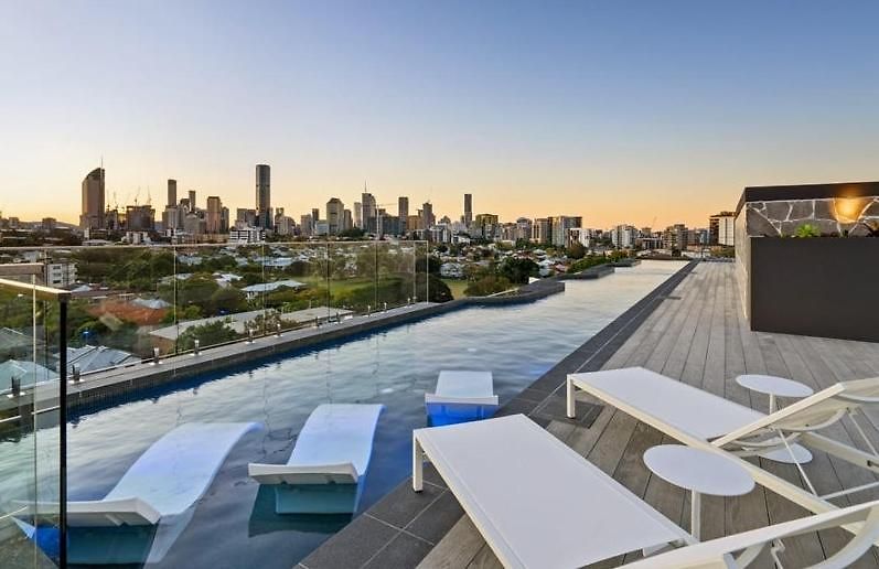 Luxe 2br With Rooftop Pool And Cbd View Apartment Brisbane