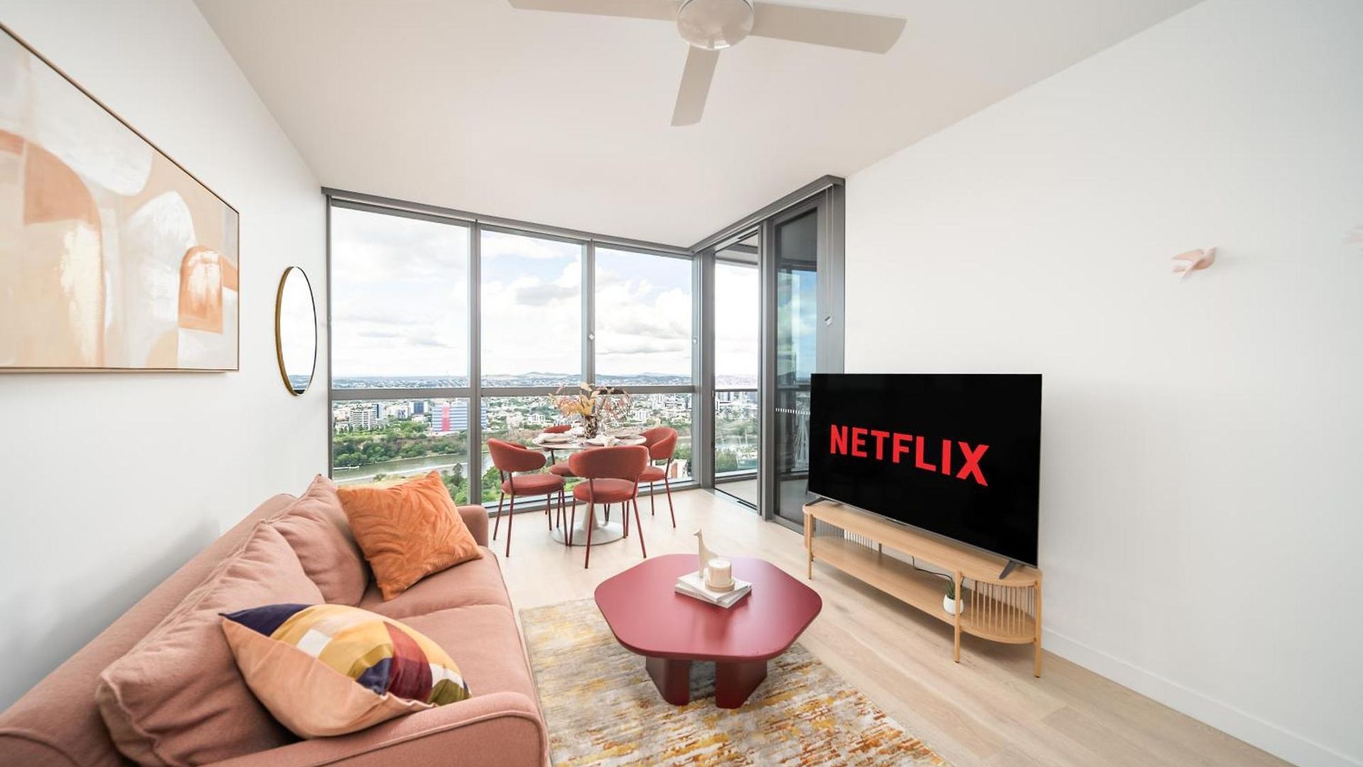 Apartment 1bedroom Sip In Style In Queens Wharf - Level 33 With And River View *