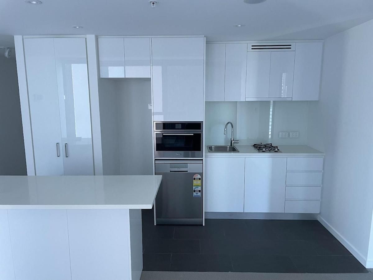 Apartment Skyrise Upper Floor Infinite Pool *