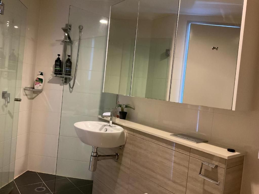 Apartment Modem Two Bedroom In Inner Cbd Brisbane
