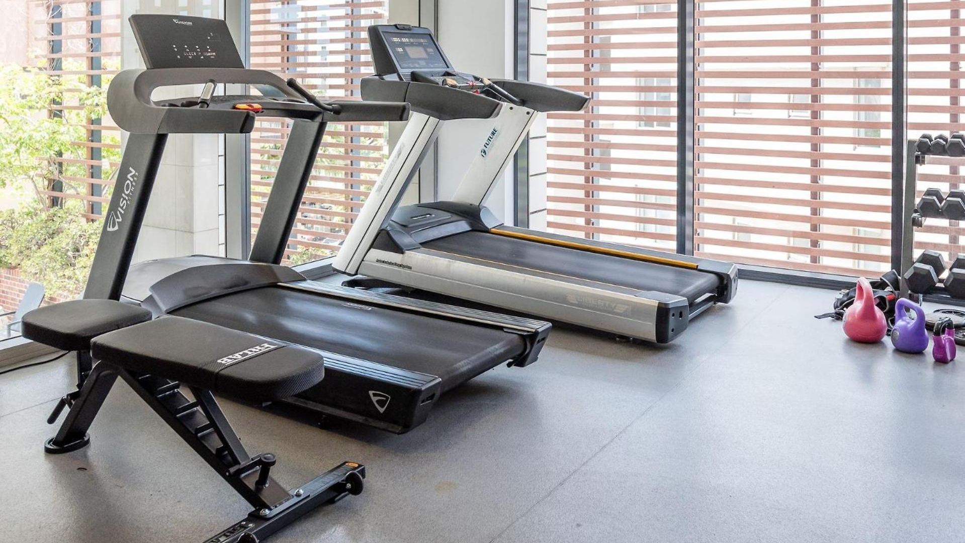 Fortitude Valley Escape With Pool, Gym & Parking Apartment Brisbane