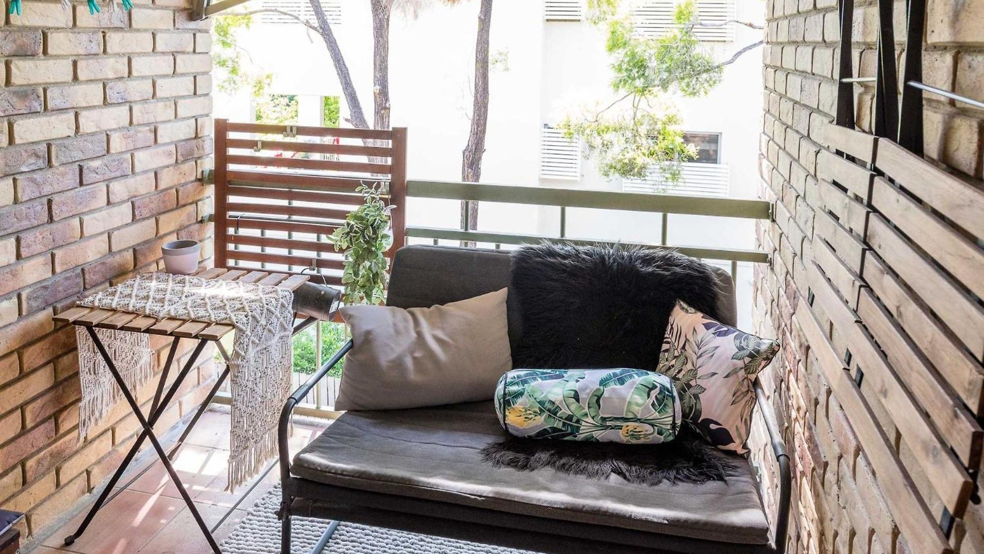 Pulse Hideaway Steps To Valley & Cbd *