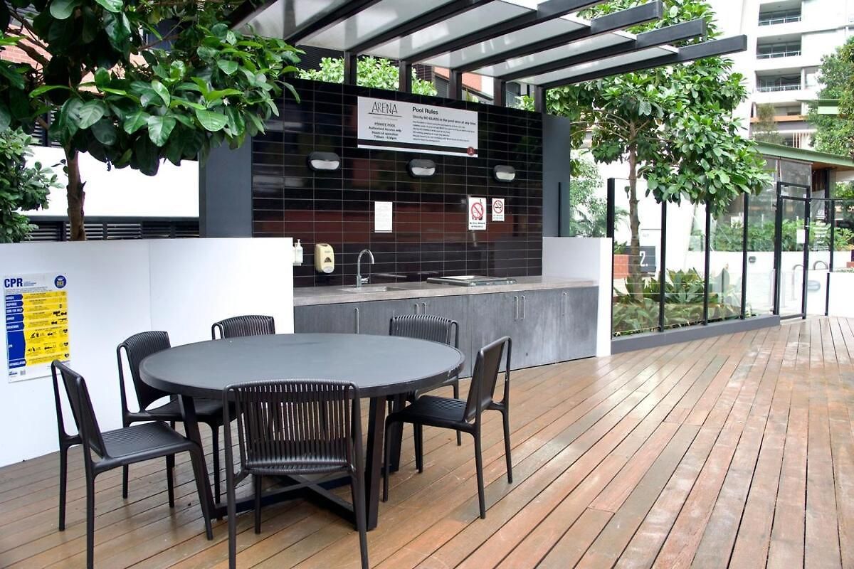 Spacious Luxury 2br Southbank With Parking * Brisbane