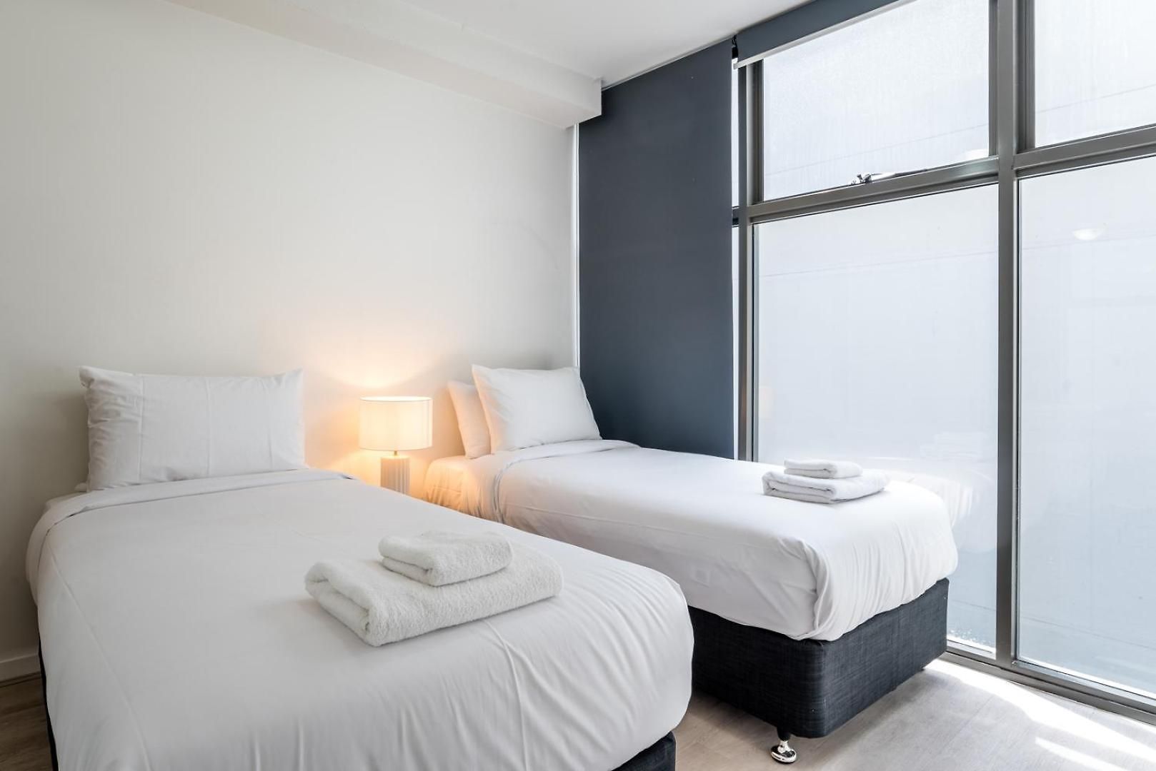Apartment City-center Cozy 2bdr With Parking